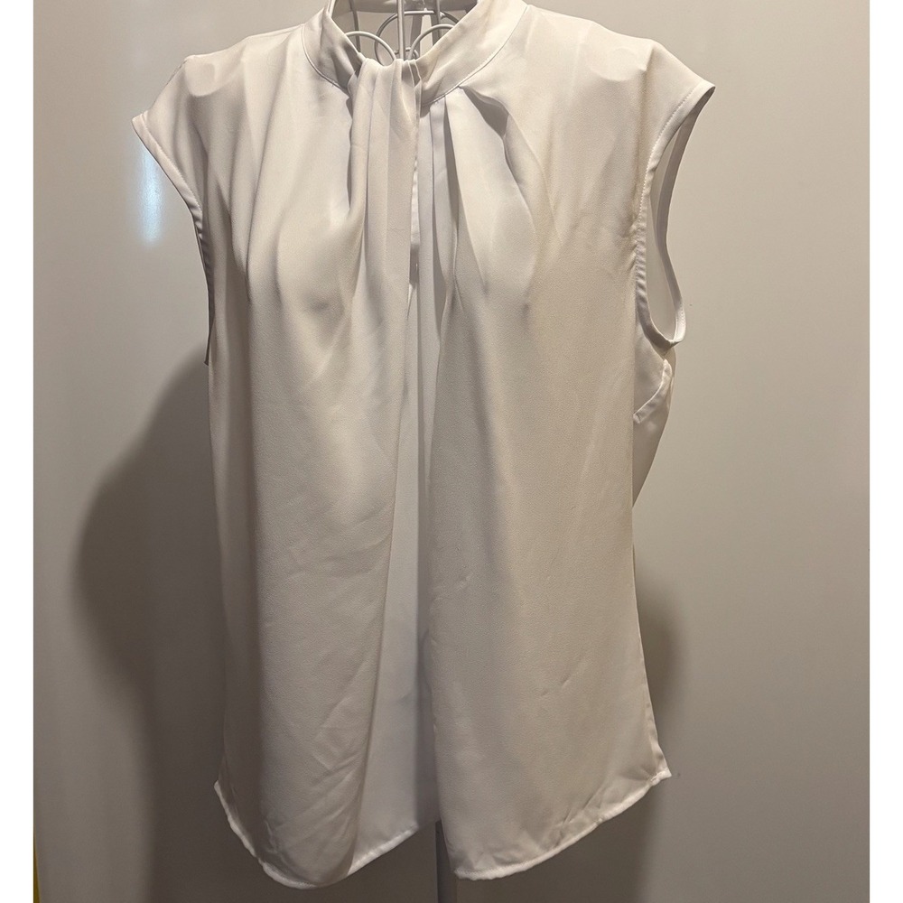 Calvin Klein Size Medium White Blouse Size M 38" X‎ 22"